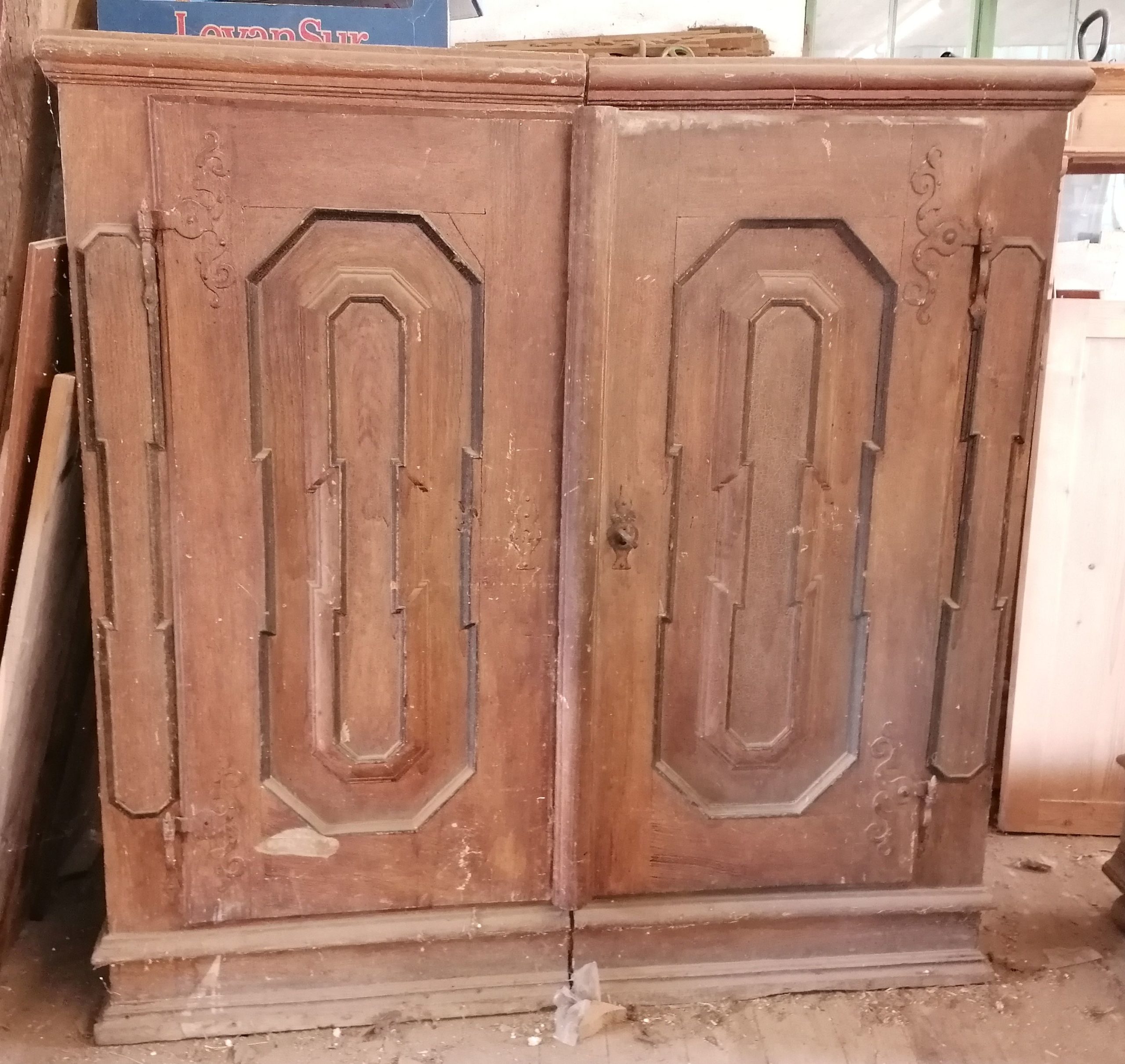 kleiner Renaissance-Schrank in Eiche ca. 1570