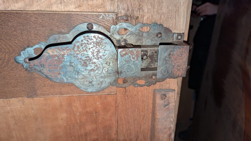 Zweitüriger Renaissance-Schrank aus Eiche, zweiteilig 1580 - 1620 – Bild 11
