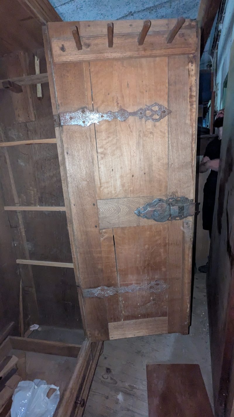Zweitüriger Renaissance-Schrank aus Eiche, zweiteilig 1580 - 1620 – Bild 14