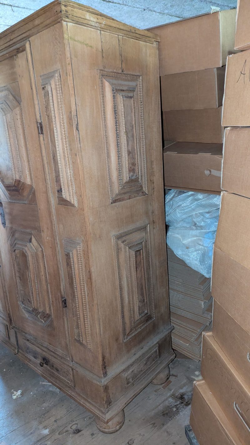 Zweitüriger Renaissance-Schrank aus Eiche, zweiteilig 1580 - 1620 – Bild 29